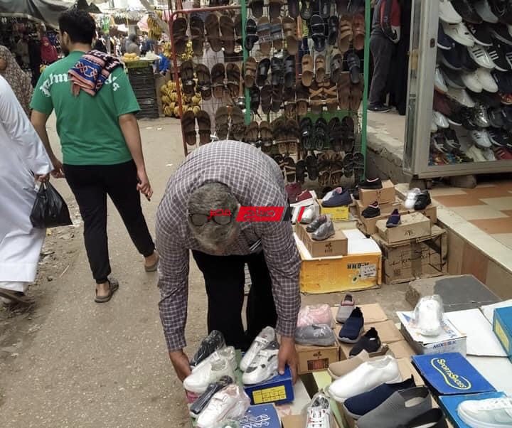 حملات مكبرة لإزالة الاشغالات والقضاء على الأسواق العشوائيه في دمياط